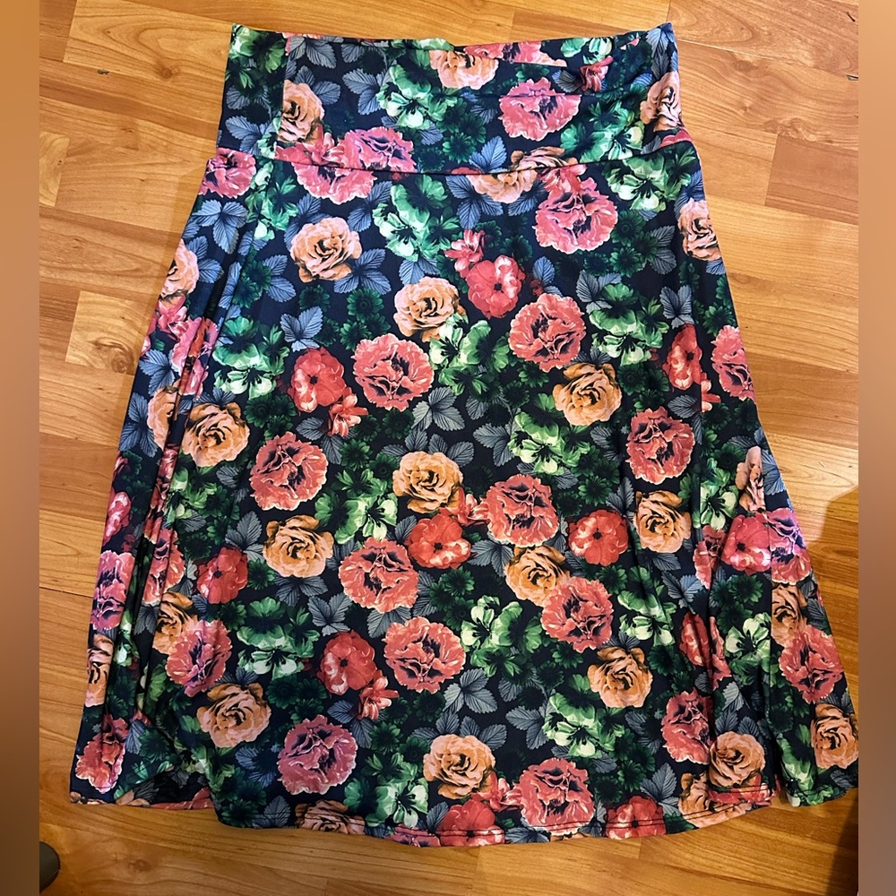 EUC Azure XL floral Lularoe